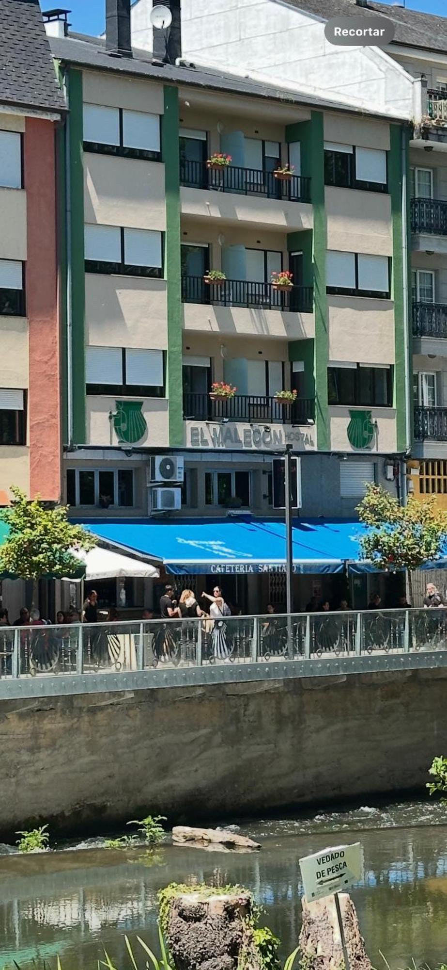 Gasthuis El Malecon Sarria